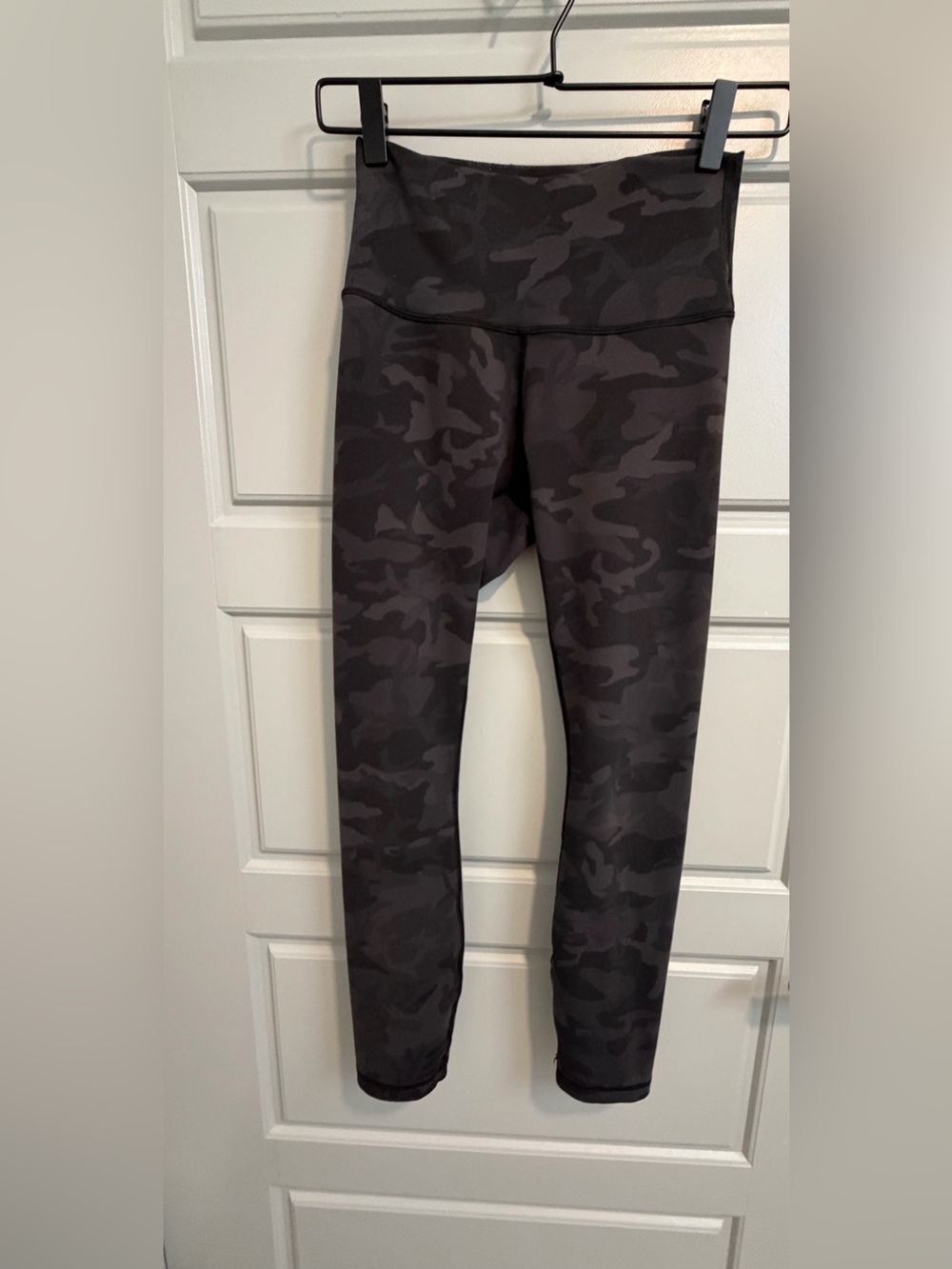 Lululemon Wunder Under High-Rise Black Camo Leggings 25” Size 4